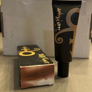 NEW - URBAN DECAY Illuminizer